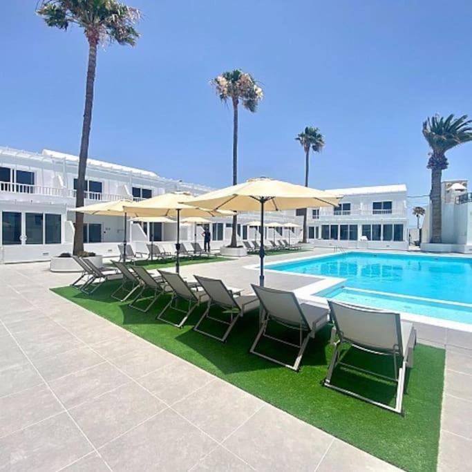 Puerto Del Carmen Airconditioned 2Bed Poolside Apt Exteriör bild