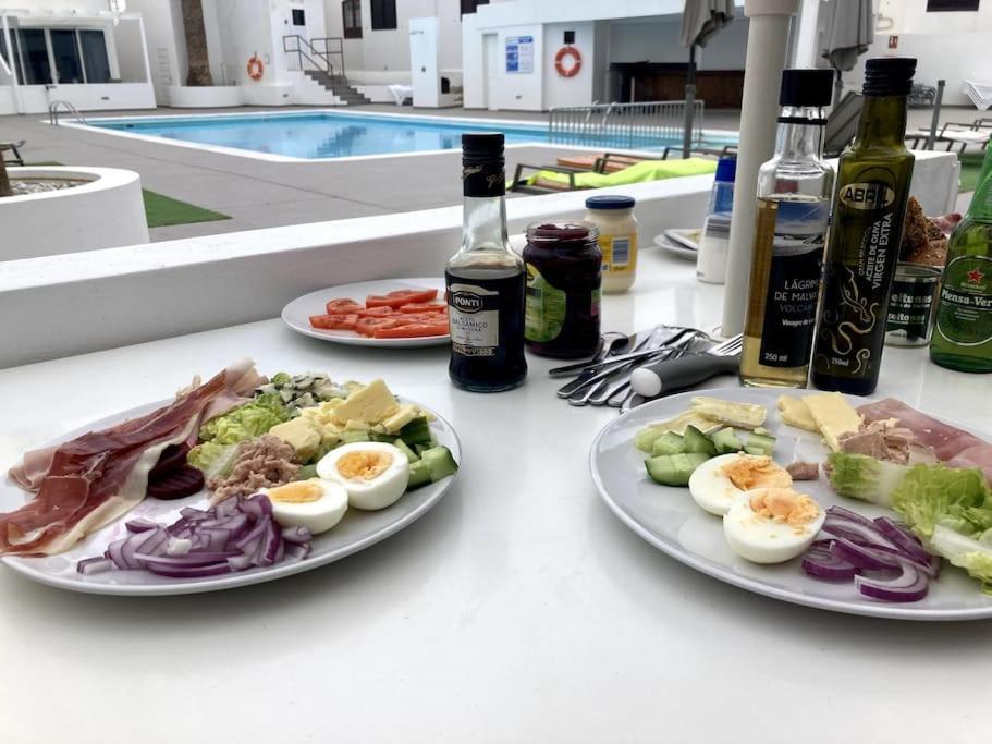 Puerto Del Carmen Airconditioned 2Bed Poolside Apt Exteriör bild